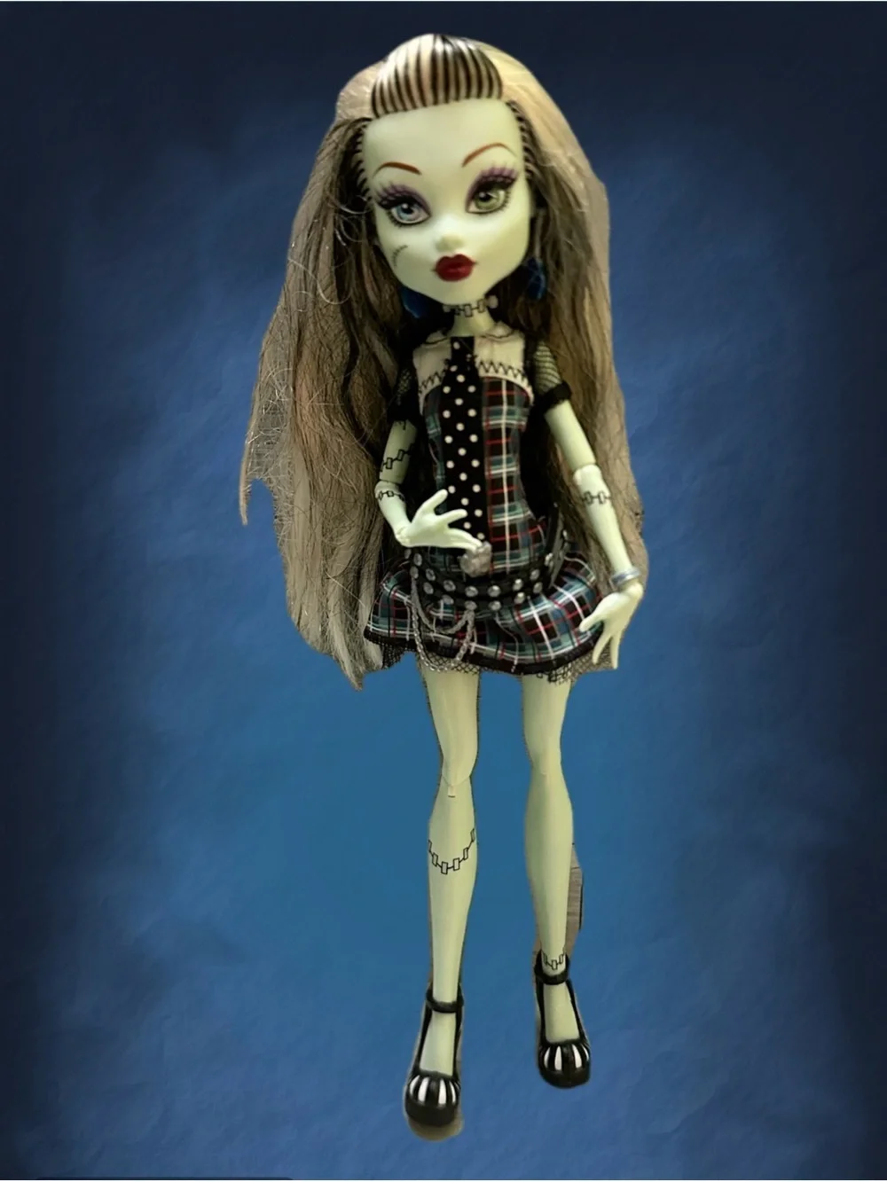 Monster High Frankie Stein  Green & Black Plaid Fashion Doll
